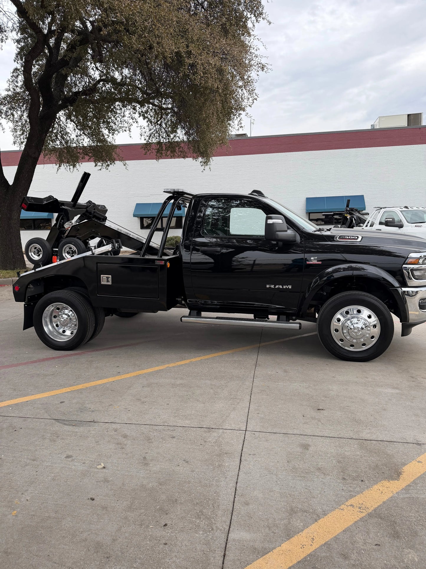 2026 Ram 4500 2WD w/ Century 300 Express G2 Power Tilt Sales Units