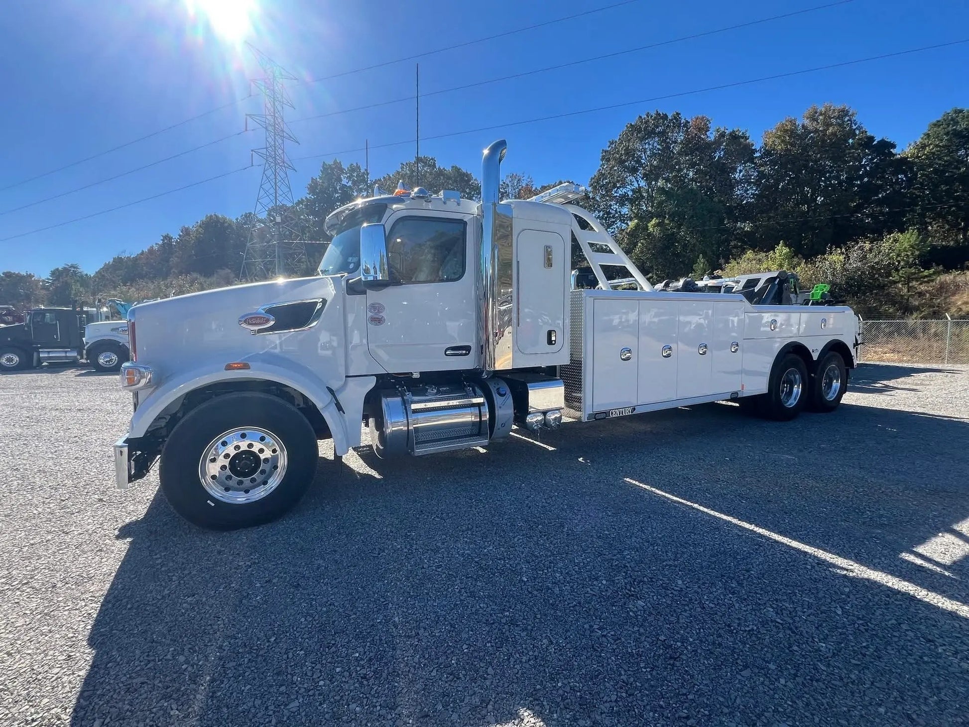2026 Peterbilt 567 w/ Century 5130 Sales Units