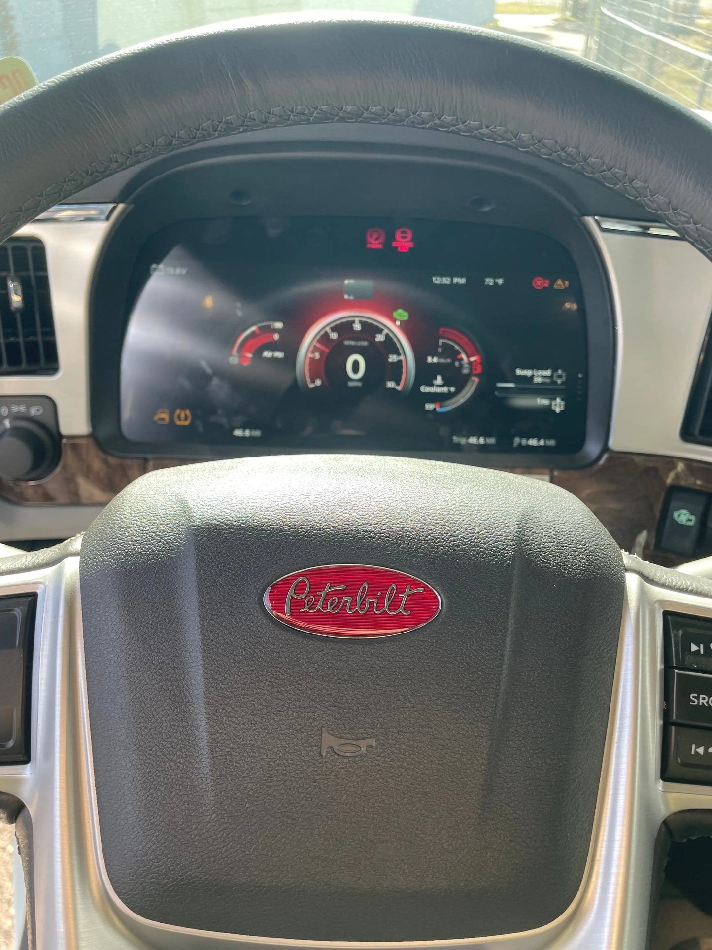 2026 Peterbilt 589 w/ Century 9055 Sales Units