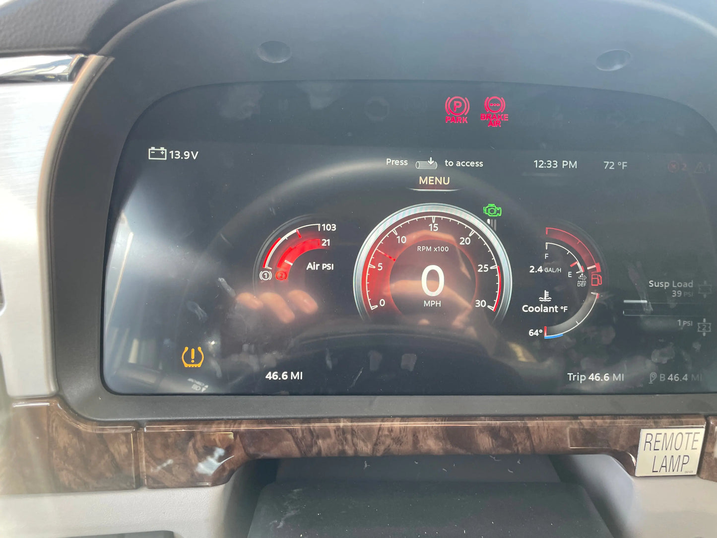 2026 Peterbilt 589 w/ Century 9055 Sales Units