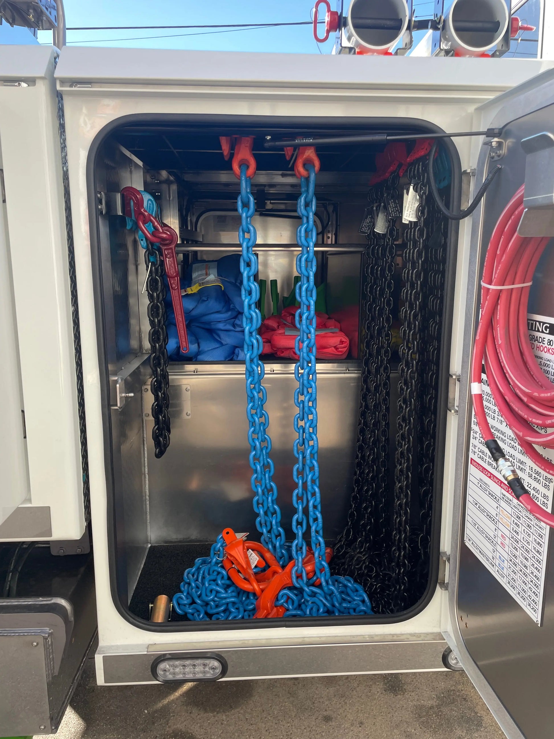 2026 Peterbilt 589 w/ Century 1150 Rotator Sales Units