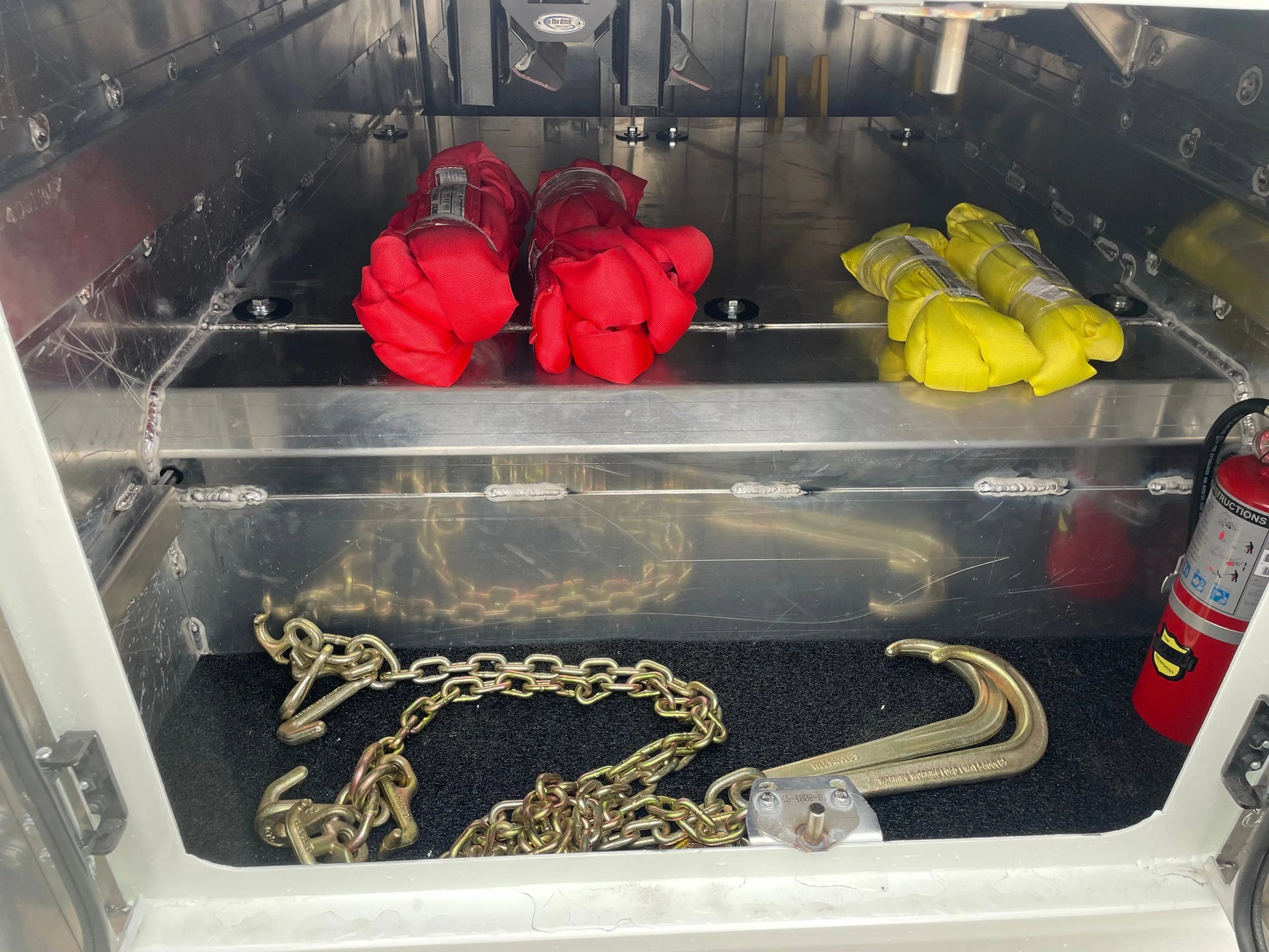 2026 International extended cab W/ Century 2465 Sales Units