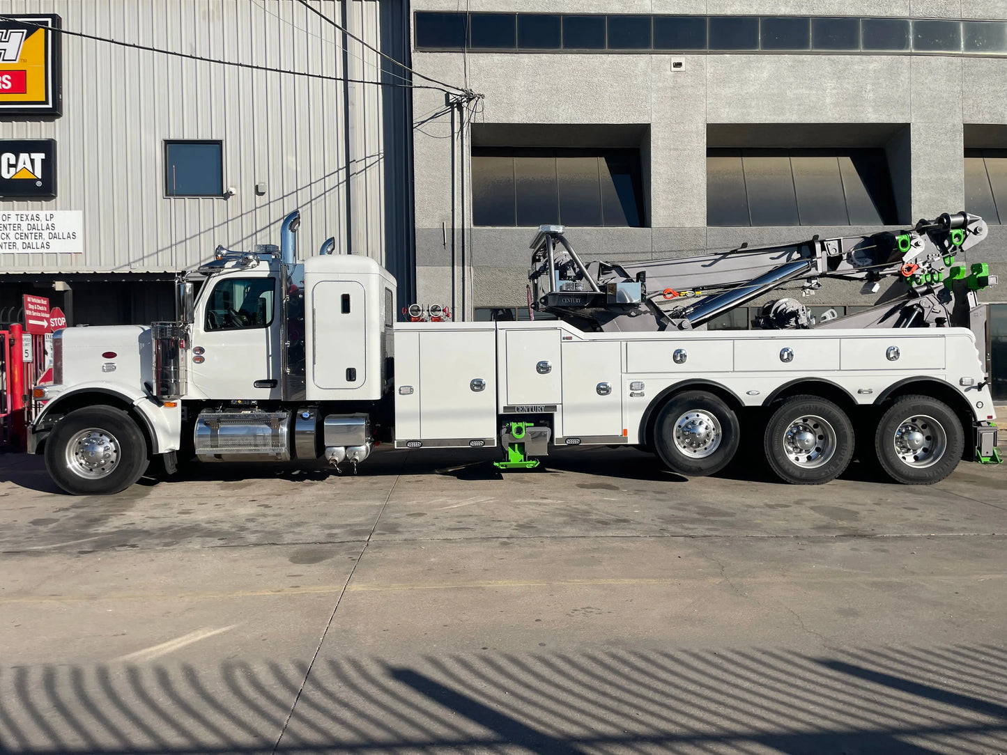 2026 Peterbilt 589 w/ Century 1150 Rotator Sales Units