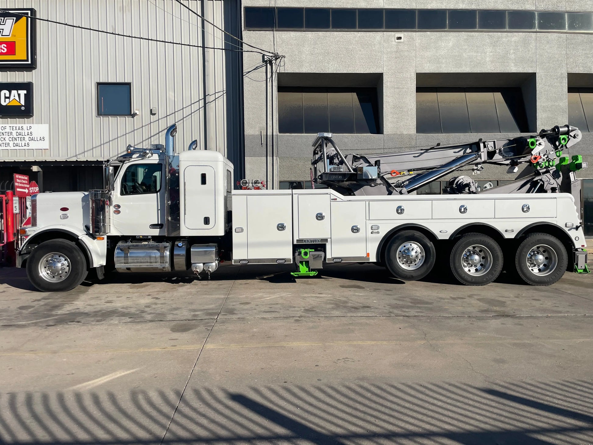 2026 Peterbilt 589 w/ Century 1150 Rotator Sales Units