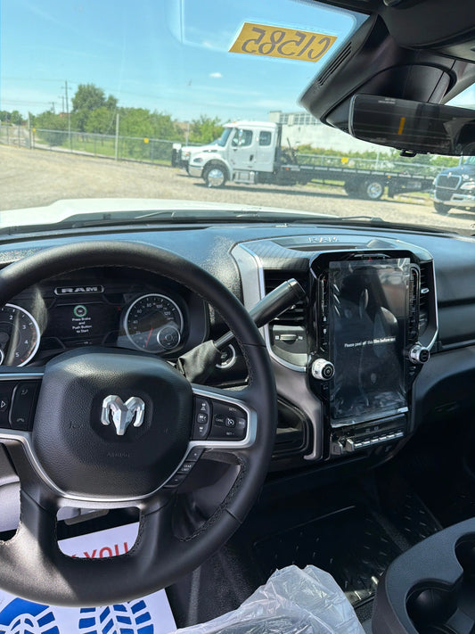 2026 Ram 5500 2wd w/Century 10 Series Carrier