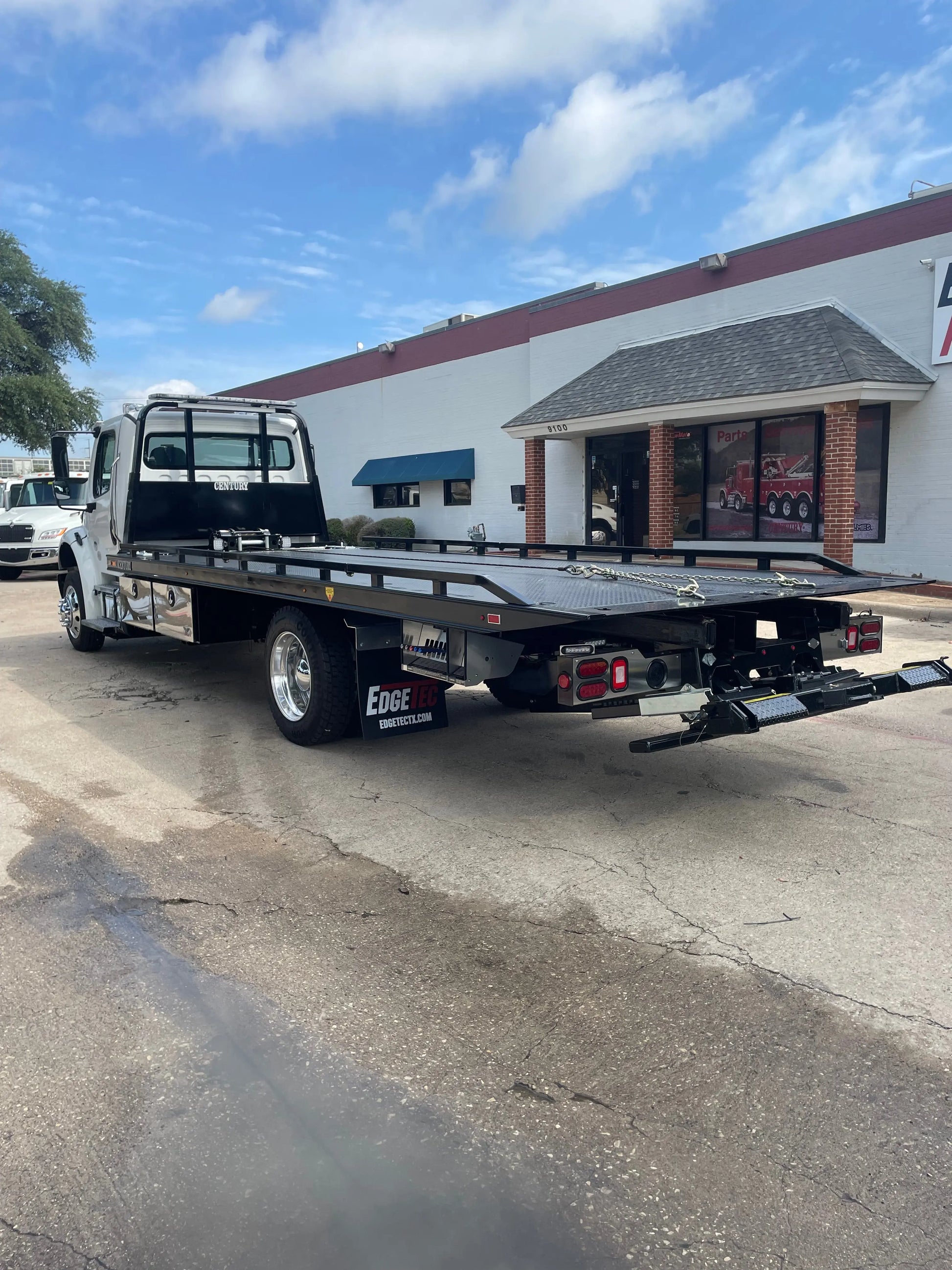 2026 Freightliner M2 regular cab Century 16 Series LCG Sales Units