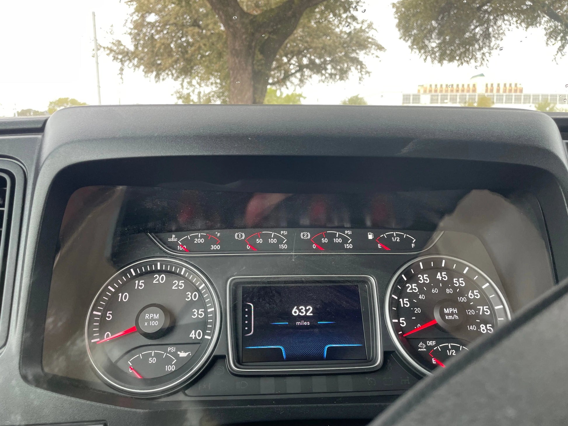 2026 International extended cab W/ Century 2465 Sales Units