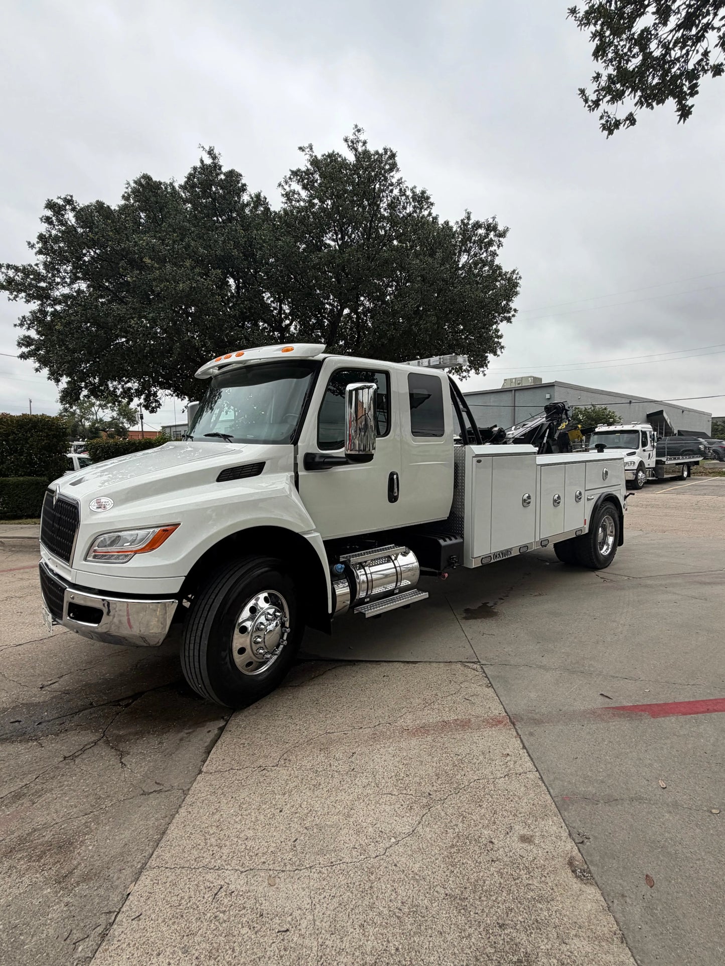 2023 International MV w/ Century 3212 (16Ton)