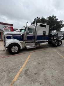 2024 Kenworth W900 w/ Holmes DTU