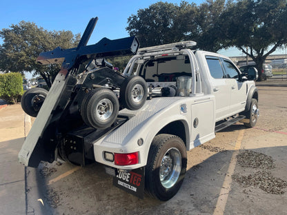 2022 WHITE FORD F-550 Sales Units