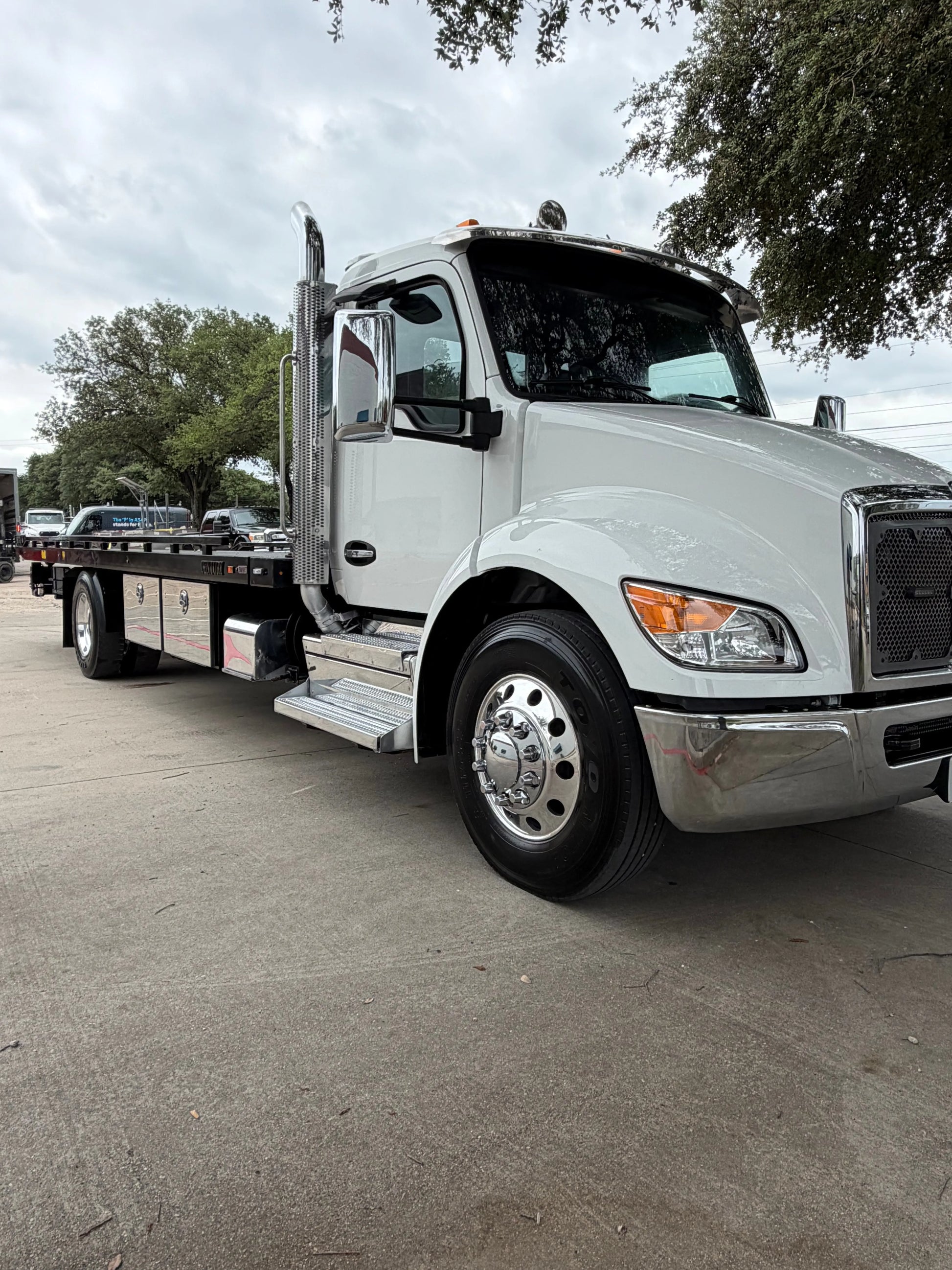 Kenworth T380 w/ Century 20 Series EdgeTec - Hooks