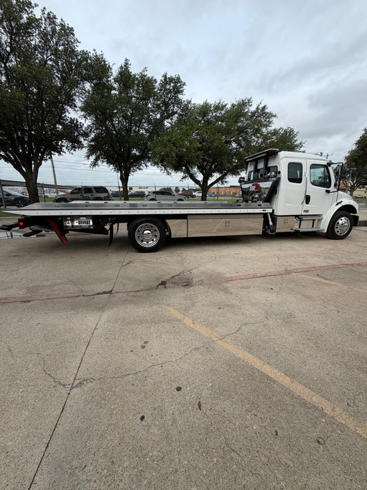 2026 Freightliner M2 Ext Cab w/Century 12 Series Carrier & SP9000 Side Puller