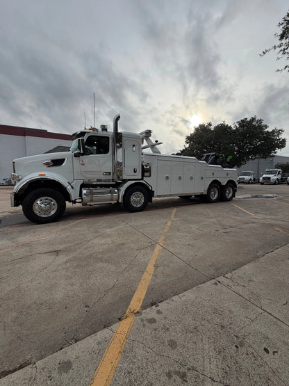 2026 Peterbilt 567 w/Century 9055 Euro Boxes