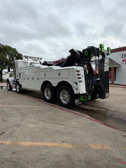 2026 Peterbilt 567 w/Century 9055 Euro Boxes