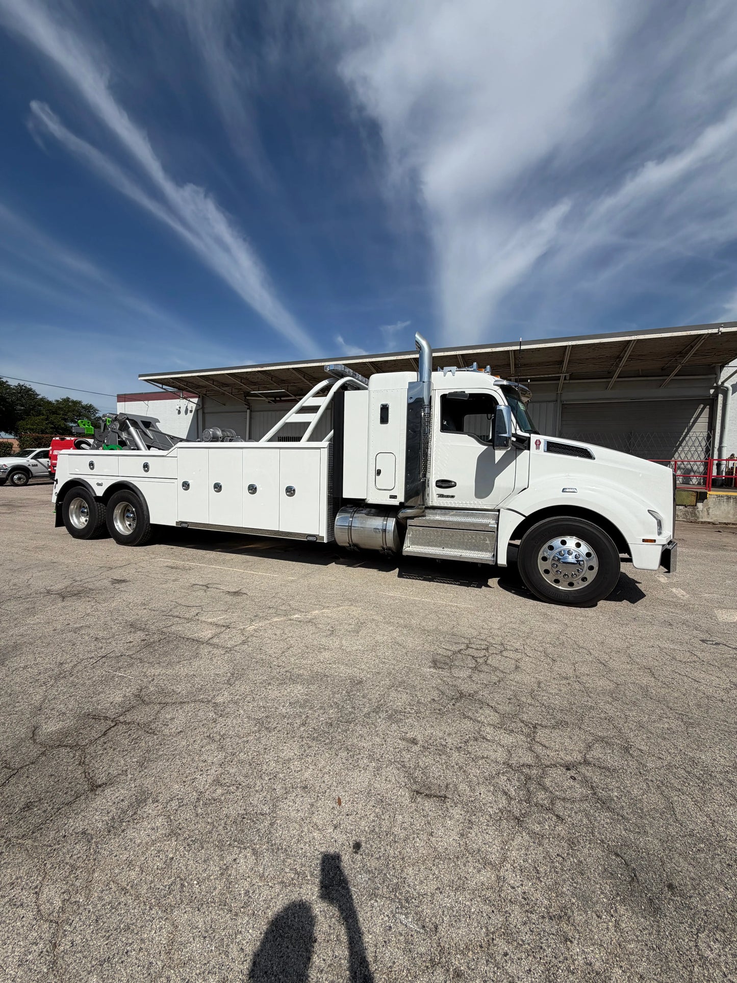 2027 Kenworth T880 w/Century 5130