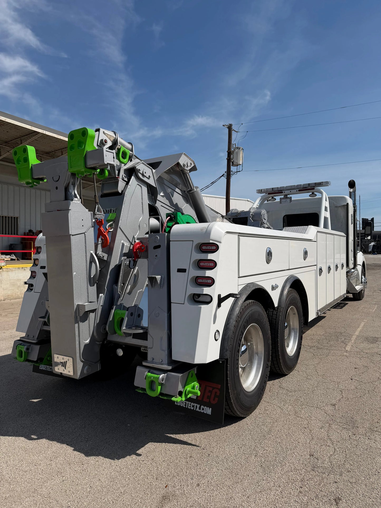 2027 Kenworth T880 w/Century 5130