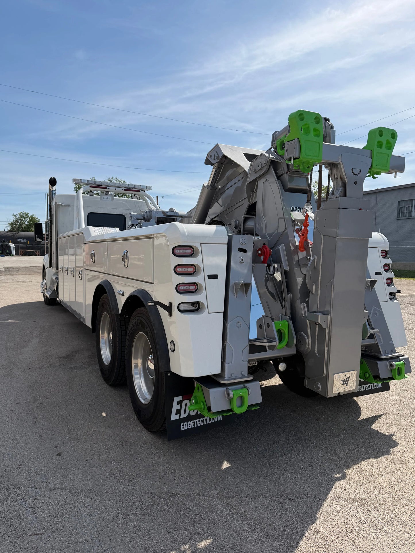 2027 Kenworth T880 w/Century 5130