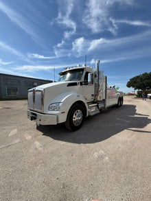 2027 Kenworth T880 w/Century 5130