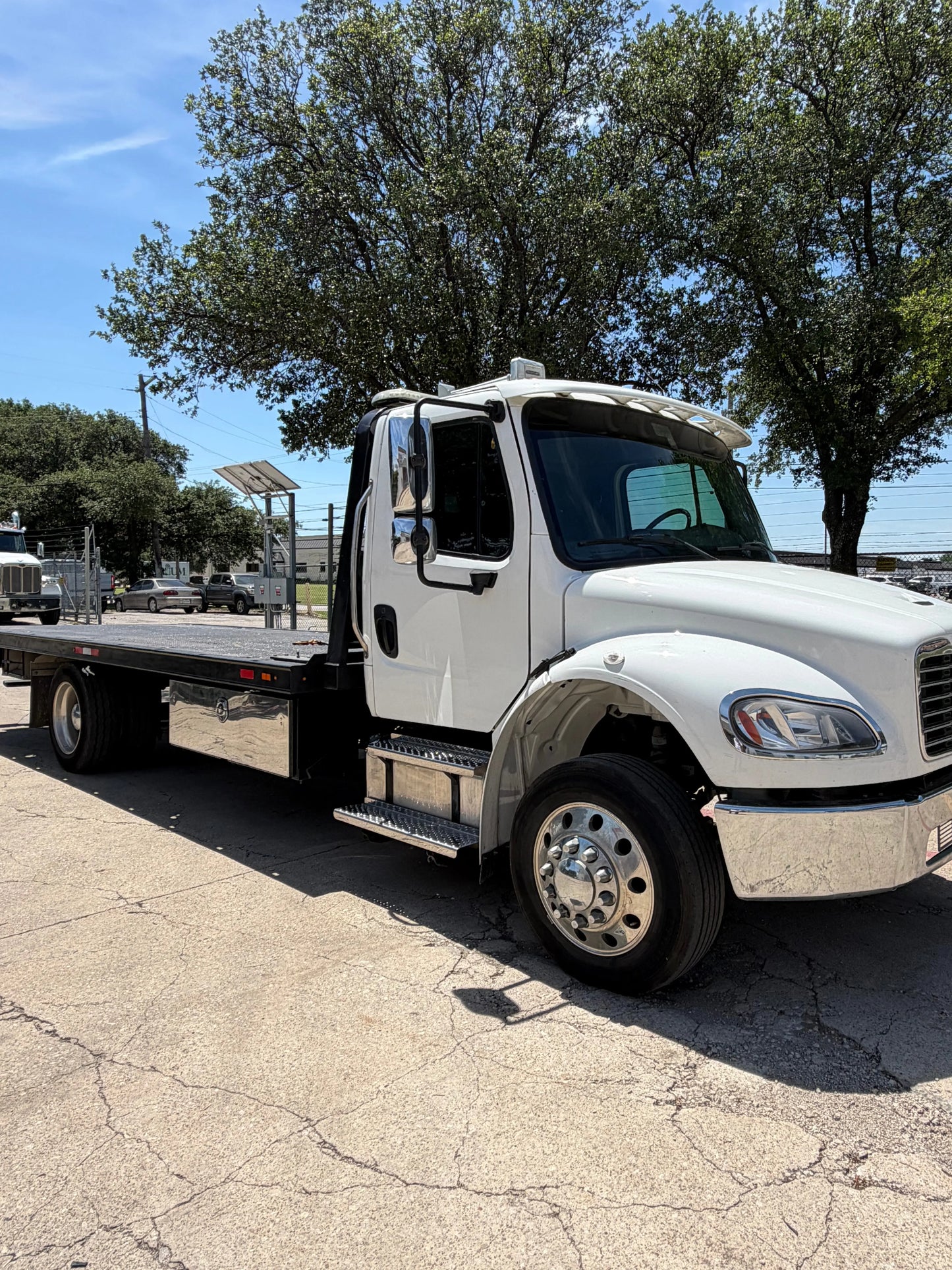 2022 Freightliner M2 w/Chevron 12 Series