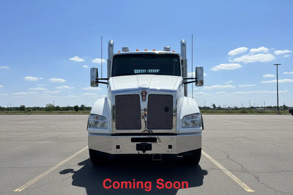 2027 Kenworth T880 w/ Century 30 Series Carrier