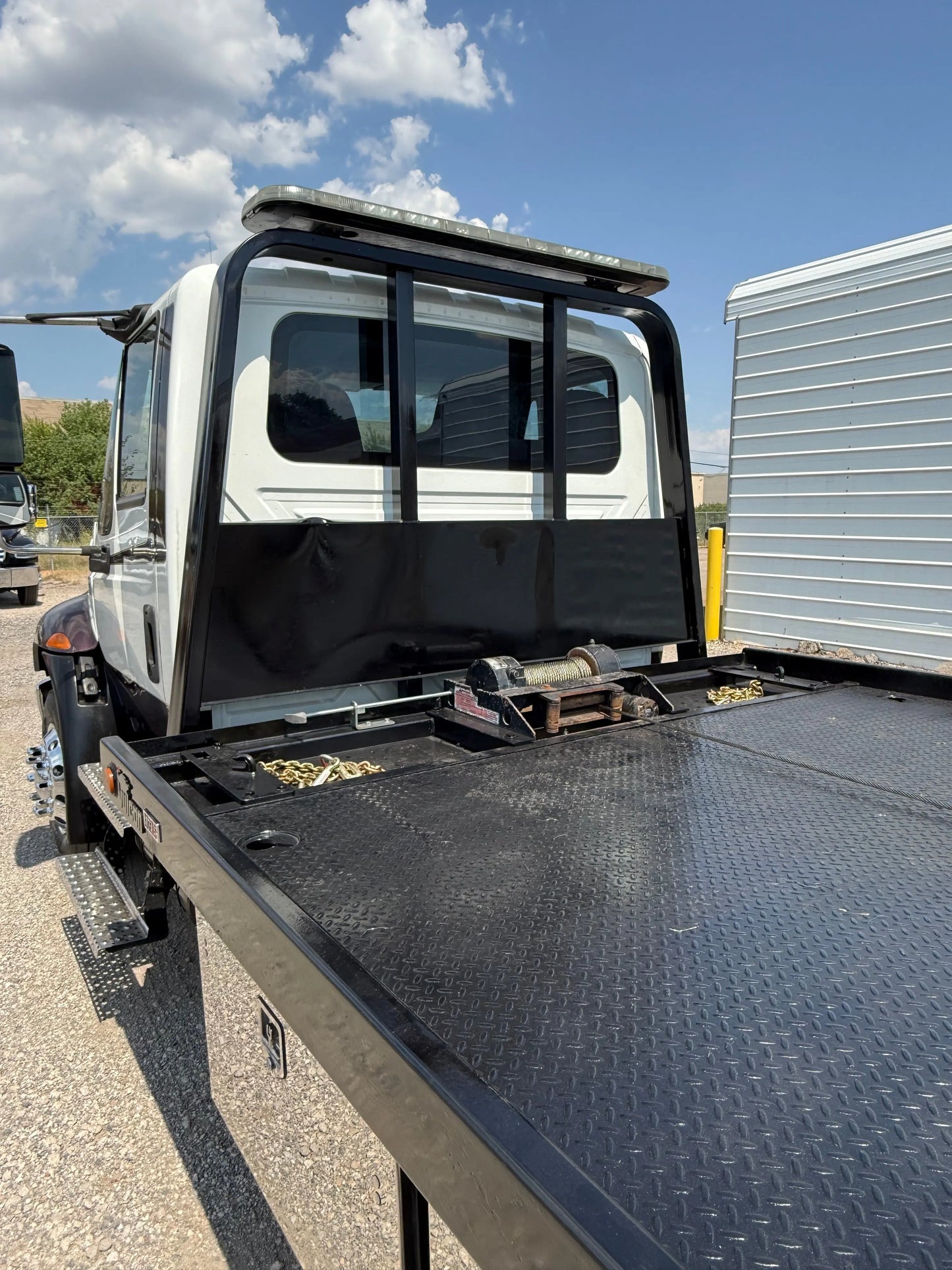 2012 International 4300 w/ Vulcan 12 Series Carrier