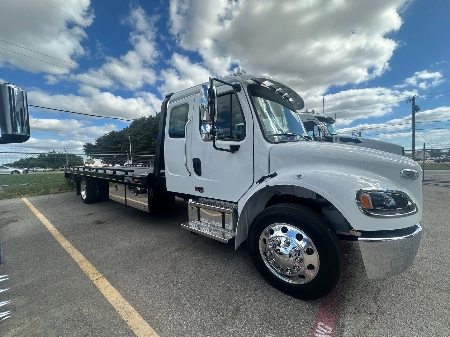 2027 Freightliner M2 Ext w/Century 16 Series 24'