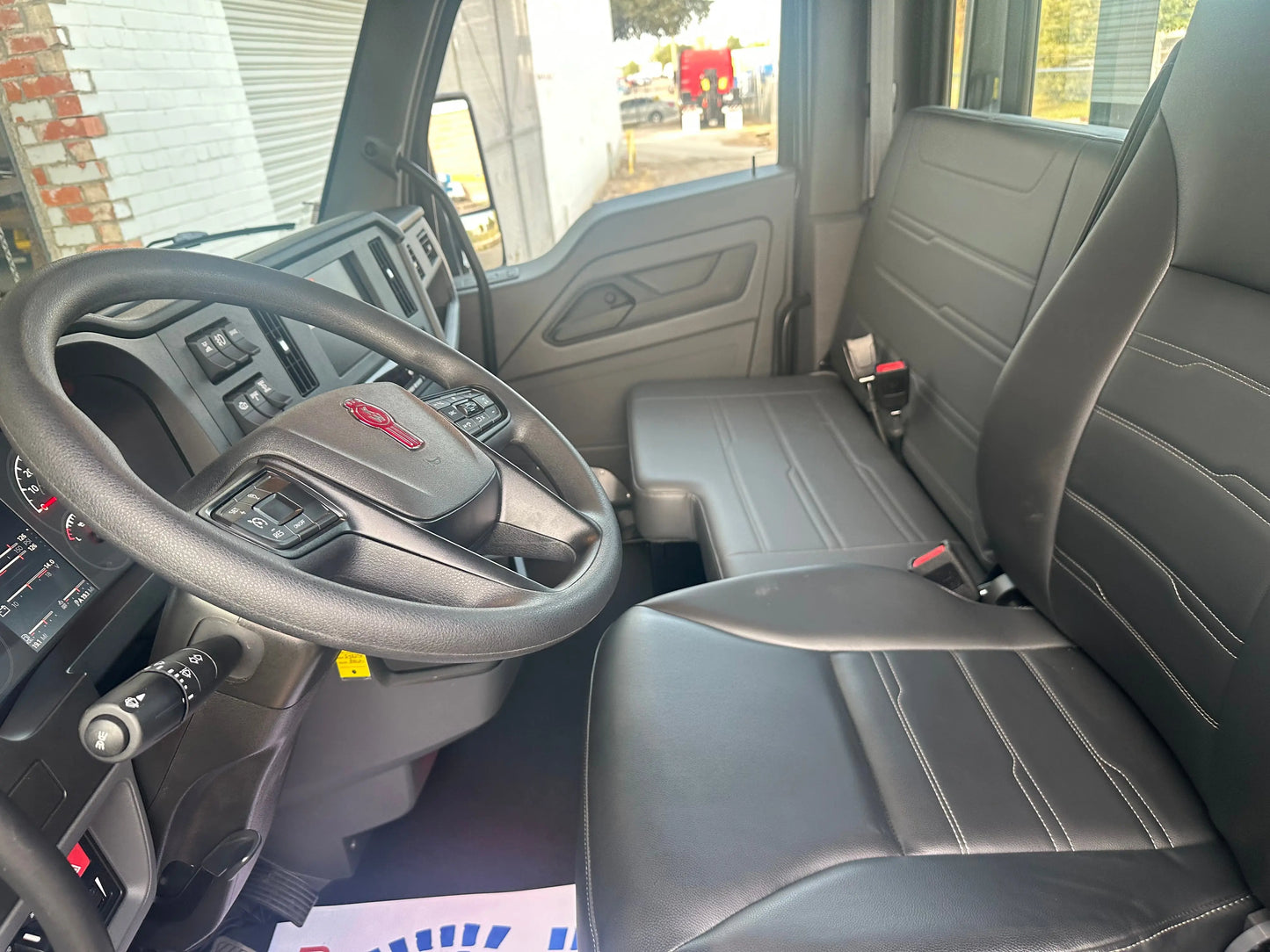 2027 Kenworth T280 w/ Century 16 Series Carrier