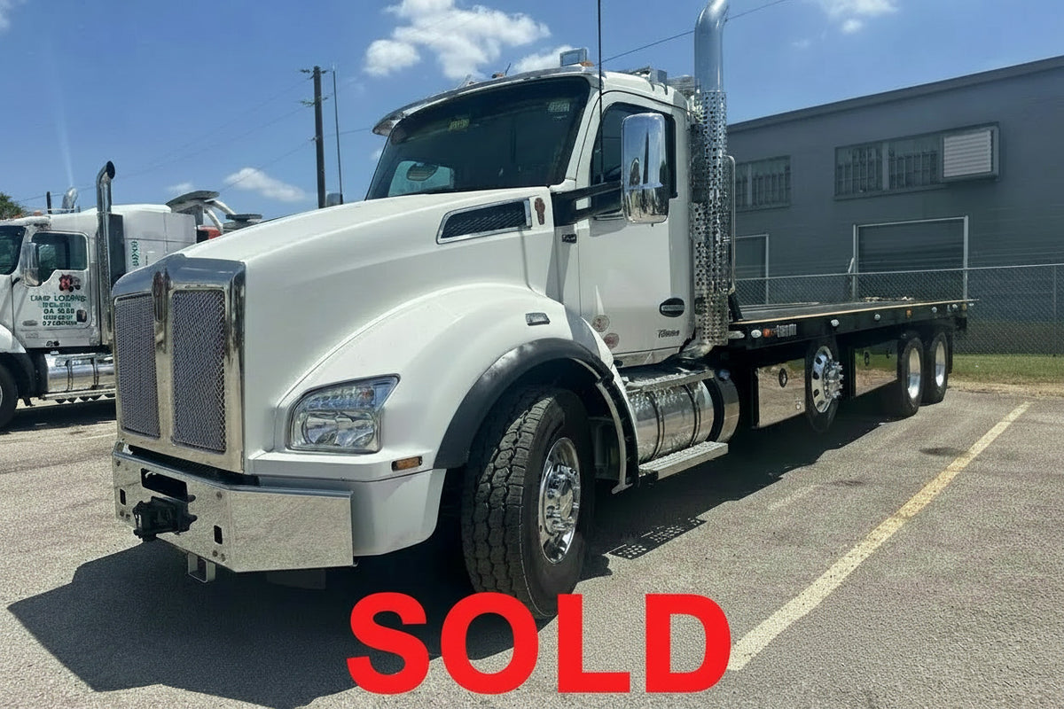 2027 Kenworth T880 w/ Century 30 Series Carrier Sales Units