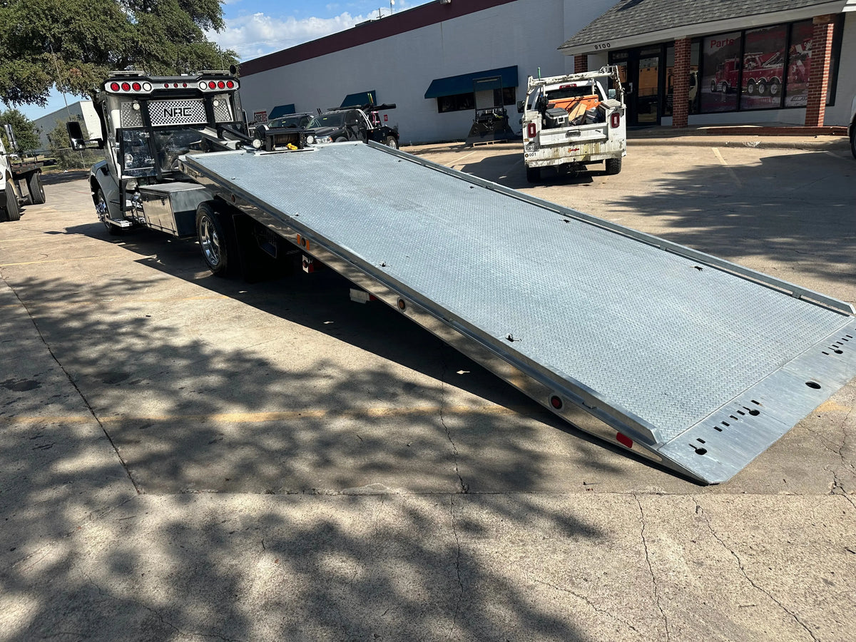 2025 Kenworth T280 w/ NRC 20TB Carrier