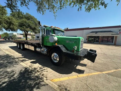 1974 White Constructor w/ Century 40 Series Carrier