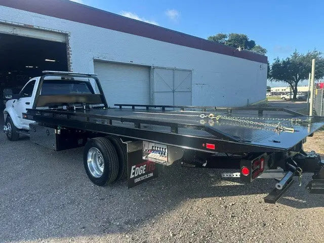 2026 Ram 5500 2wd w/Century 10 Series Carrier