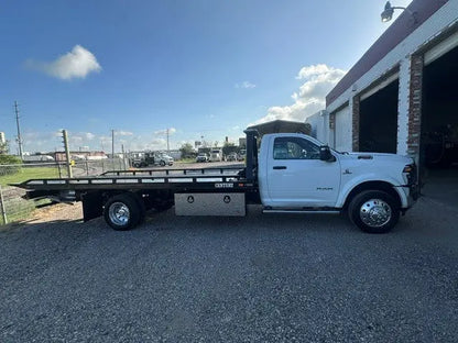 2026 Ram 5500 2wd w/Century 10 Series Carrier