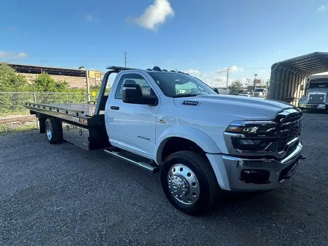 2026 Ram 5500 2wd w/Century 10 Series Carrier