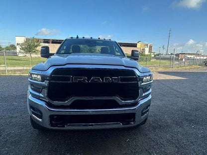 2026 Ram 5500 2wd w/Century 10 Series Carrier