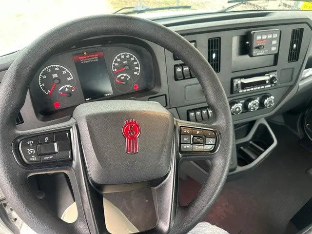 2027 Kenworth T280 w/Century 16 Series Carrier