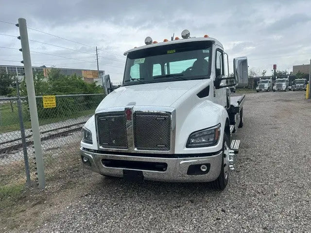 2027 Kenworth T280 w/Century 16 Series Carrier