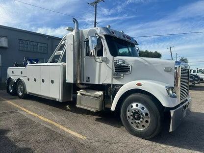 2021 Freightliner 122SD w/ Century 5130